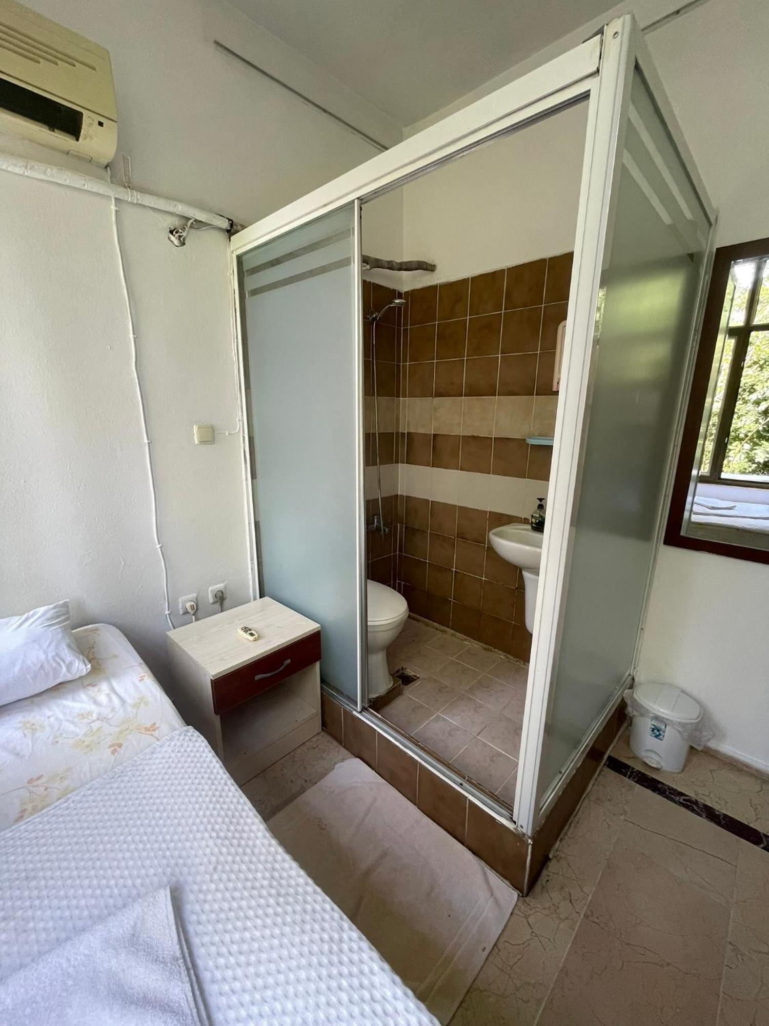Dedehan Pansiyon Antalya Buitenkant foto